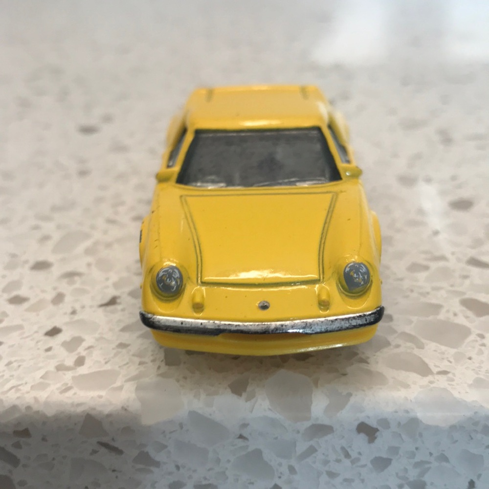 🇬🇧🏁Matchbox 1972 Lotus Europa yellow racing icon good cond. copyright 2008